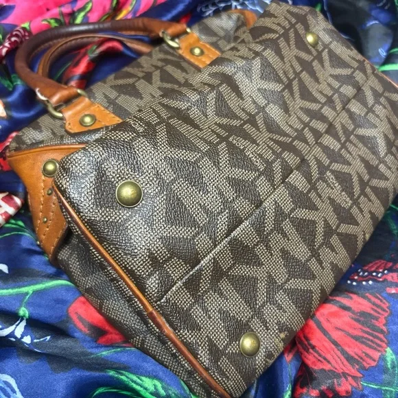 Brown Monogram Michael Kors Bag - Picture 3 of 5